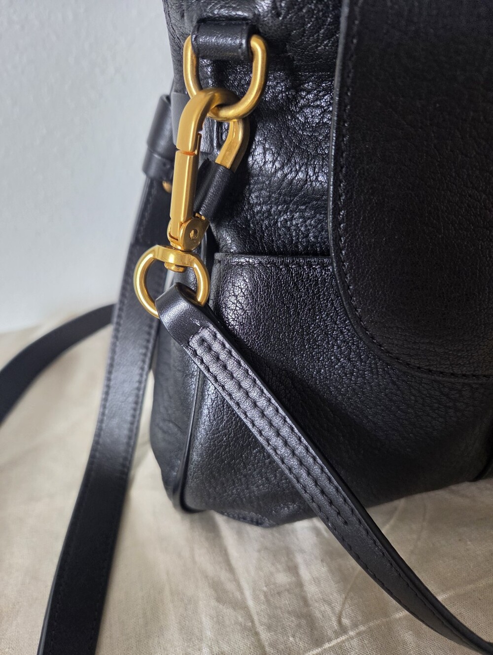 Chloe Black Lexa Crossbody Bag Leather Small Aged Gold Hardware - Picture 5 of 16